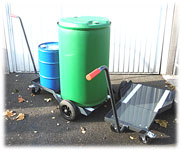 Gebrauchte Transportwagen für 200 und 60 Liter Fässer